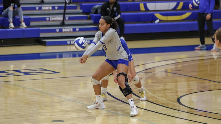 Women's Volleyball Falls in Straight Sets at Johnson & Wales